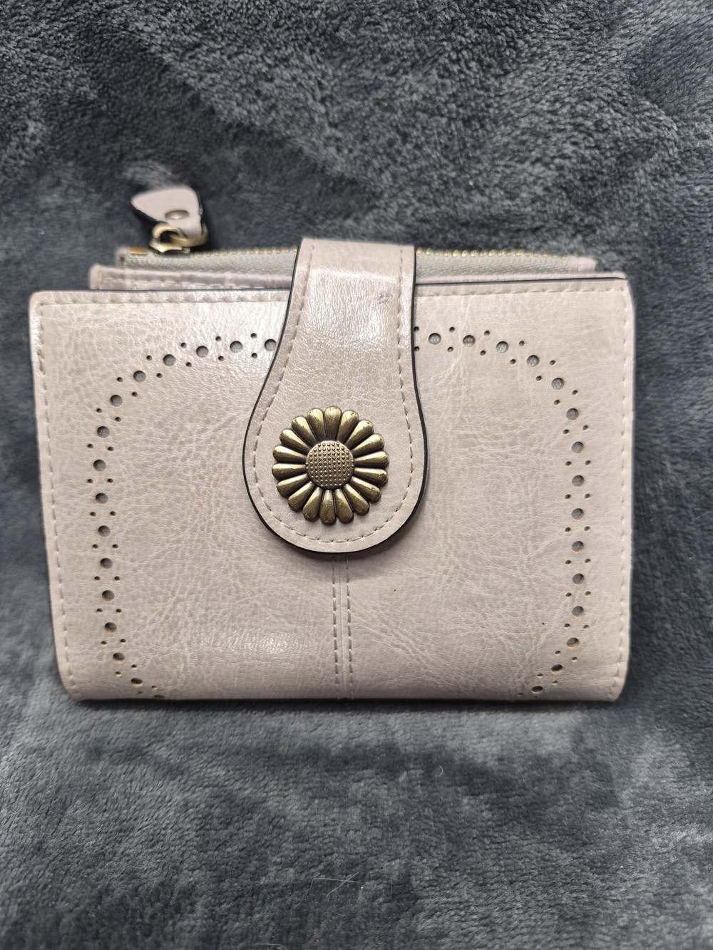 Sendefn Small Womens Leather Wallet RFID Wax Grey Sunflower Accent Like New